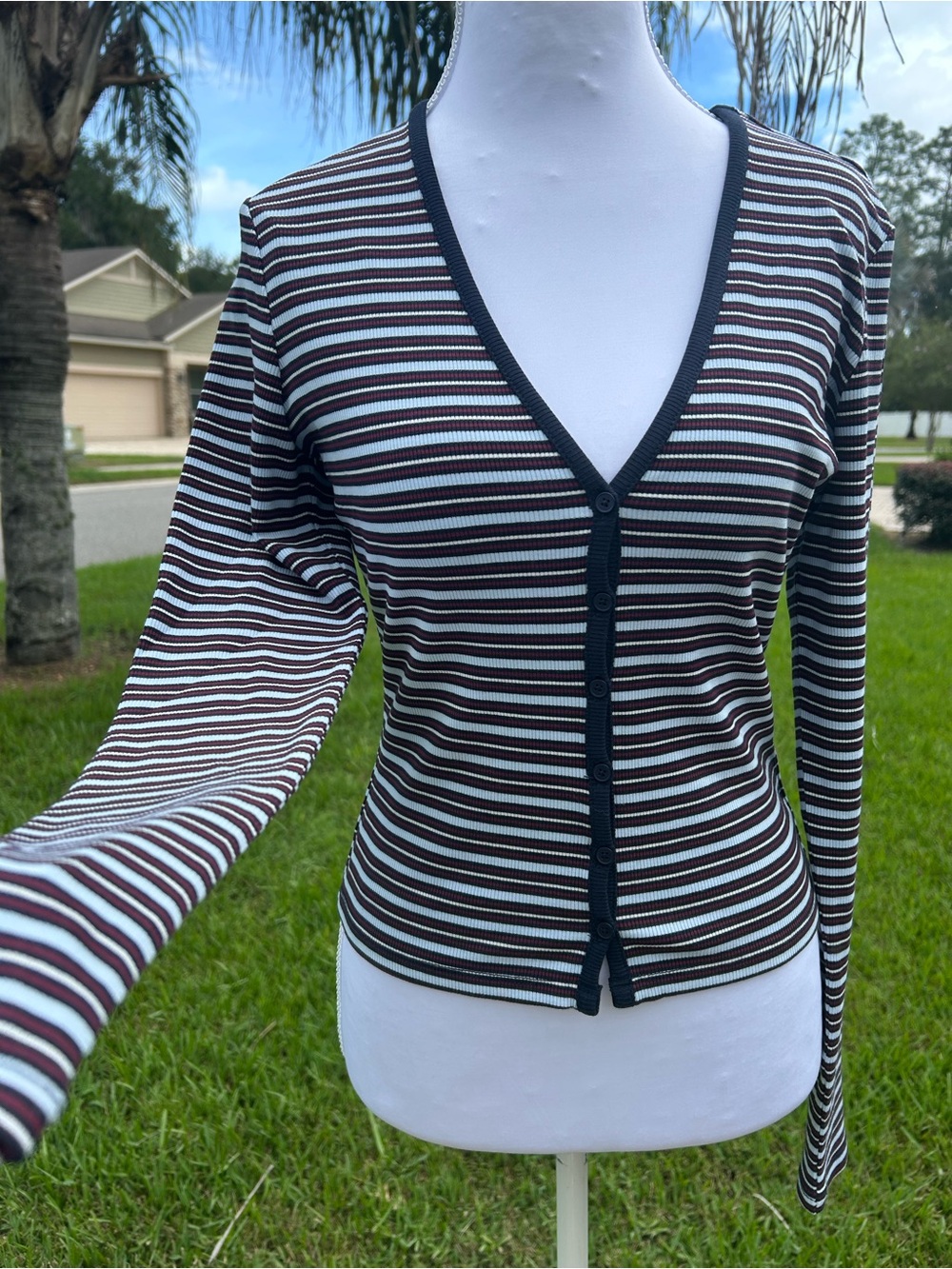 NWT🌷Good American Blue, White & Brick Red Striped Button-Front V-Neck Top